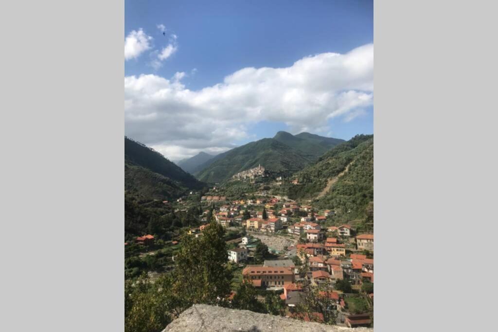 Alloggio U Sportegu Da E Monti A Giaia Badalucco Εξωτερικό φωτογραφία