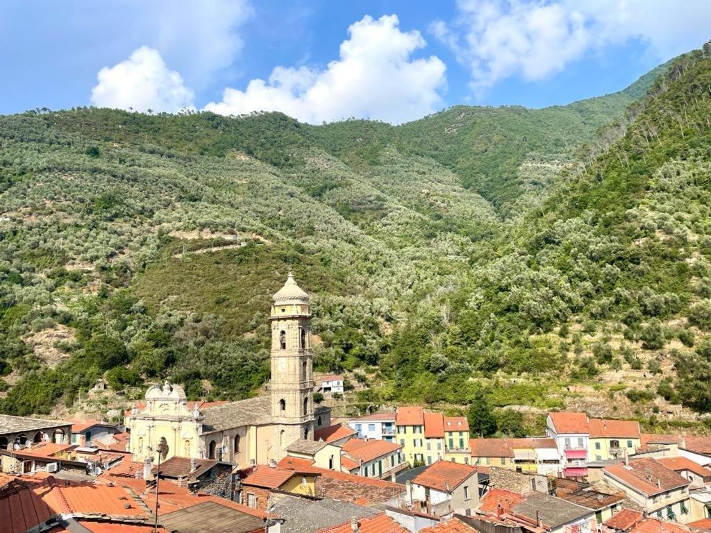 Alloggio U Sportegu Da E Monti A Giaia Badalucco Εξωτερικό φωτογραφία