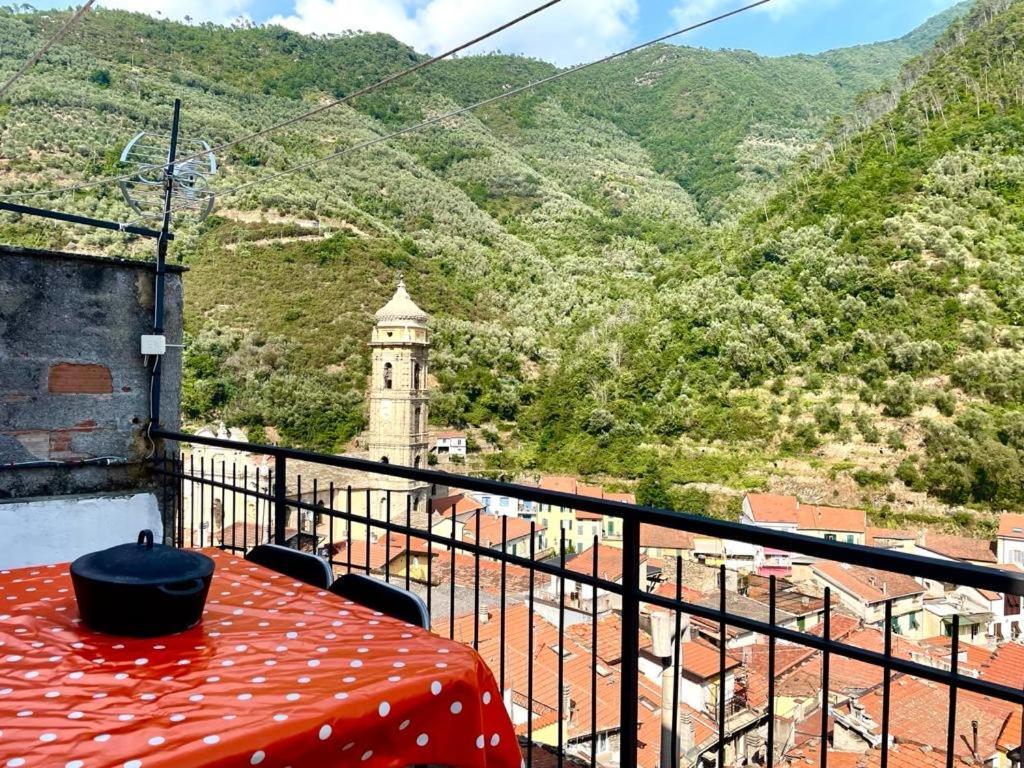Alloggio U Sportegu Da E Monti A Giaia Badalucco Εξωτερικό φωτογραφία